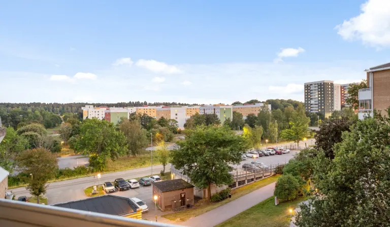 Bostadsrätt med 2 rum på Albyvägen 15 i Botkyrka