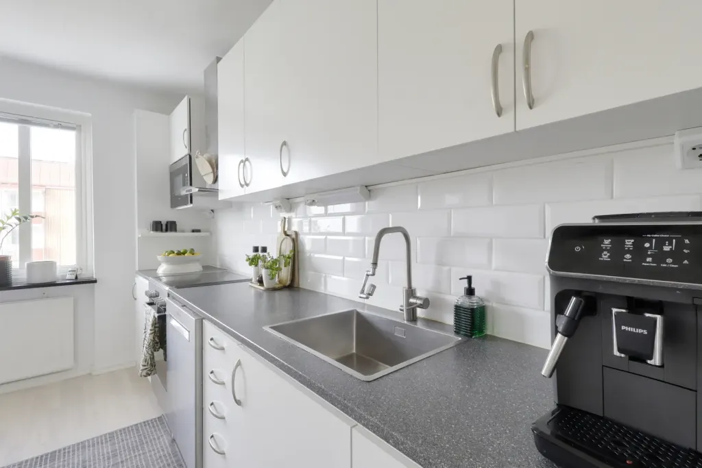 Bostadsrätt med 3 rum på Östra Midvintersgatan 18 i Göteborg, bild 3 av 4