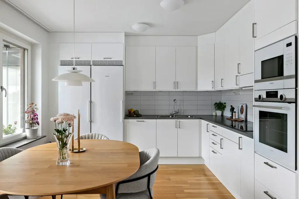 Bostadsrätt med 3 rum på Flygfältsvägen 23 i Järfälla, bild 4 av 4
