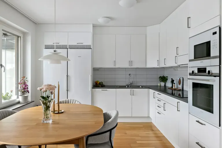Bostadsrätt med 3 rum på Flygfältsvägen 23 i Järfälla, bild 4 av 4