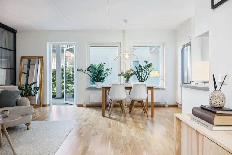 Bostadsrätt med 2 rum på Södra Promenaden 40 i Norrköping, bild 2 av 4