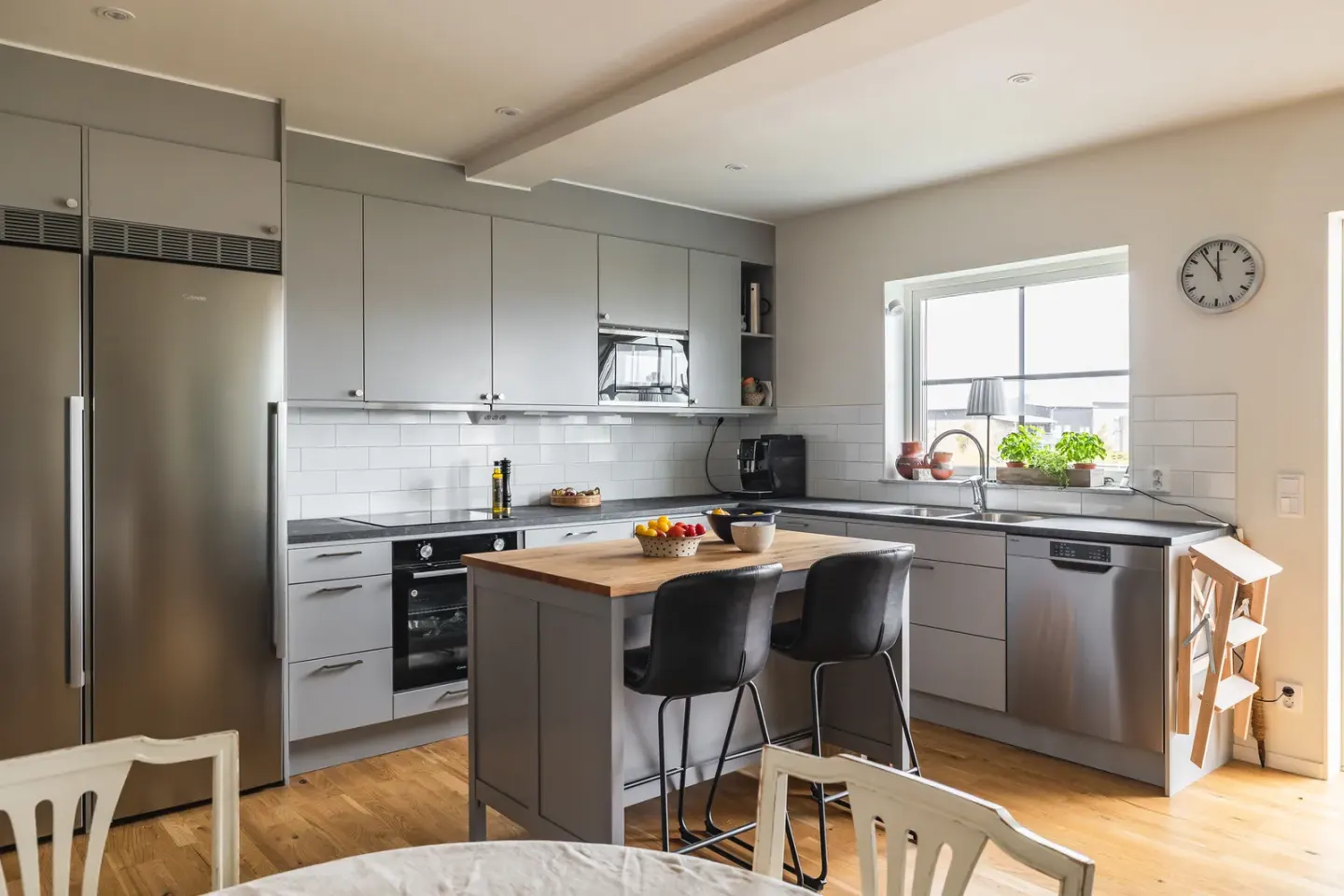 Bostadsrätt med 5 rum på Nyhamnsvägen 4D i Kristinehamn, bild 3 av 4
