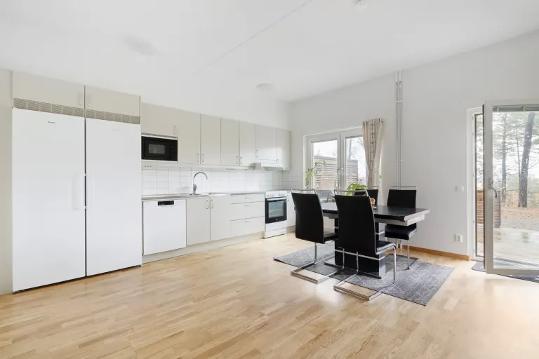 Bostadsrätt med 3 rum på Eriksgränd 7 i Järfälla, bild 4 av 4