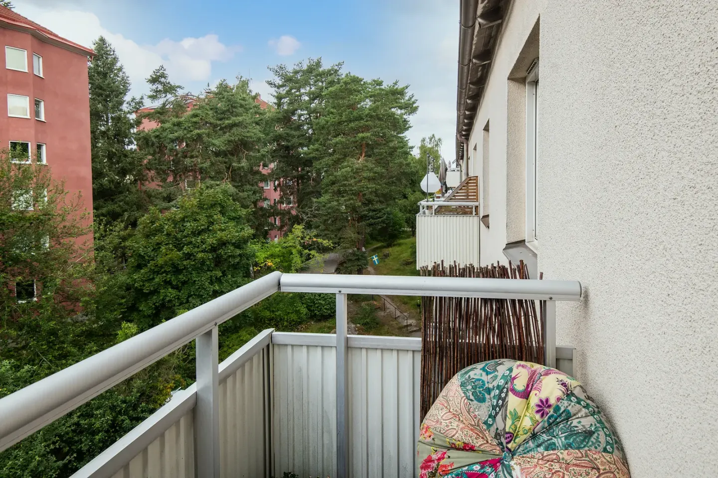Bostadsrätt med 3 rum på Borensvägen 19 i Stockholm, bild 3 av 4