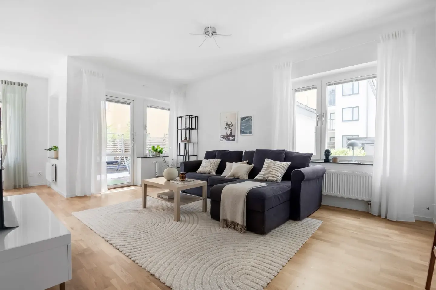 Bostadsrätt med 2 rum på Jämtlandsgatan 99 i Stockholm, bild 2 av 4