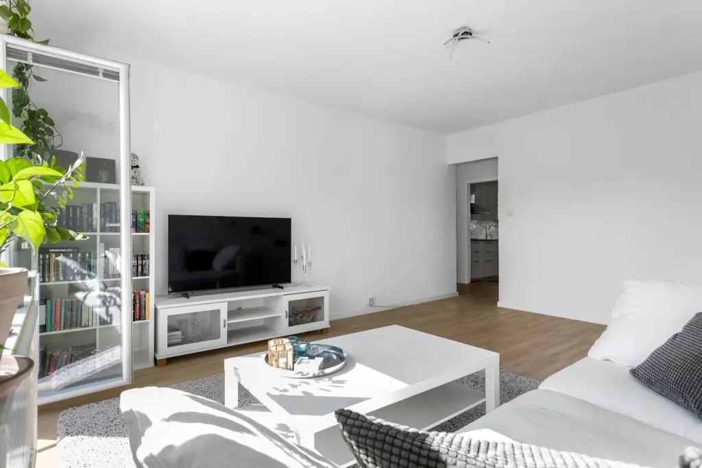 Bostadsrätt med 2 rum på Vårdkasevägen 35 i Järfälla, bild 4 av 4