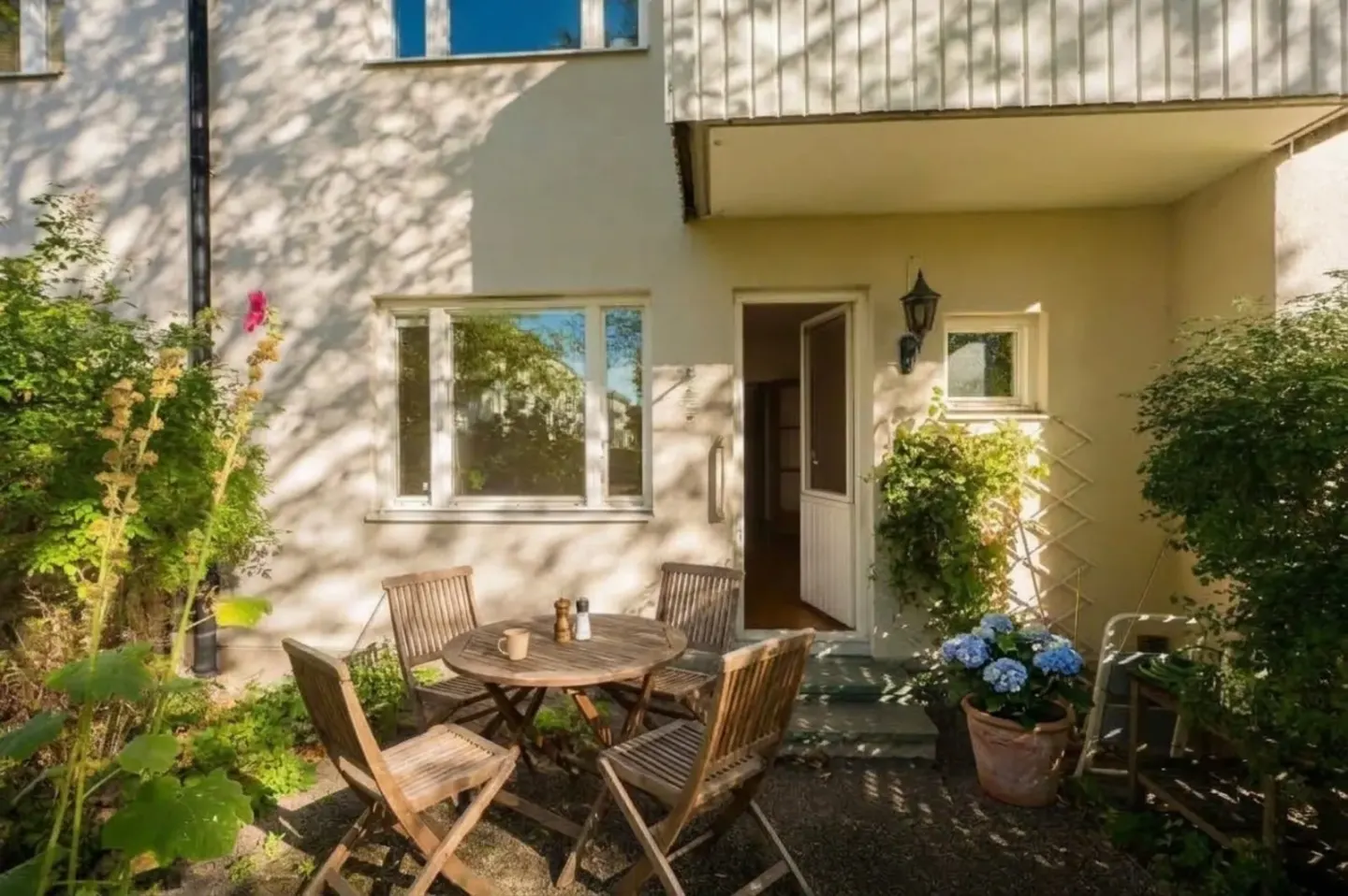 Bostadsrätt med 2 rum på Örby slottsväg 40A i Stockholm, bild 4 av 4