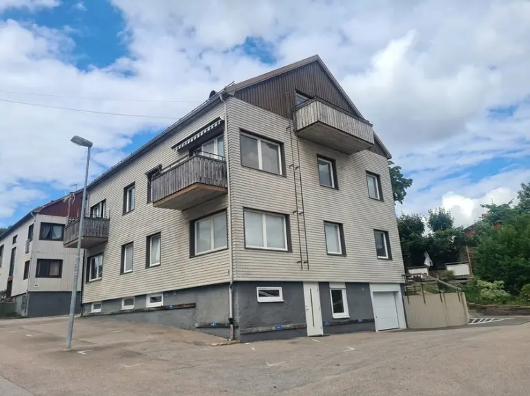 Hyresrätt med 2 rum på Hallavägen 7 i Uddevalla