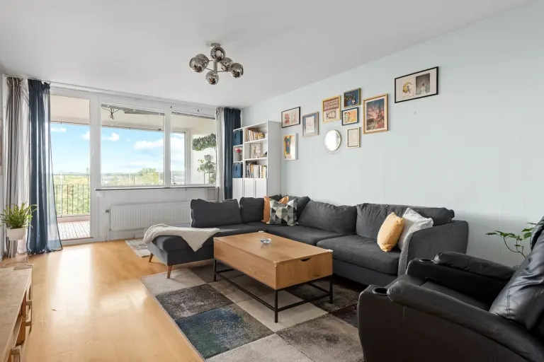 Bostadsrätt med 3 rum på Kvarnvägen 32 i Järfälla