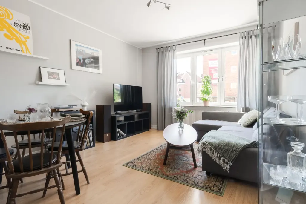 Bostadsrätt med 1,5 rum på Hjortstorpsvägen 13A i Örebro, bild 4 av 4