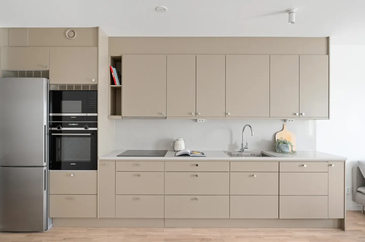 Bostadsrätt med 2 rum på Armborstvägen 22 i Stockholm, bild 2 av 4