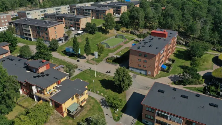 Hyresrätt med 1 rum på Svedjestråket 14 i Uddevalla, bild 4 av 5