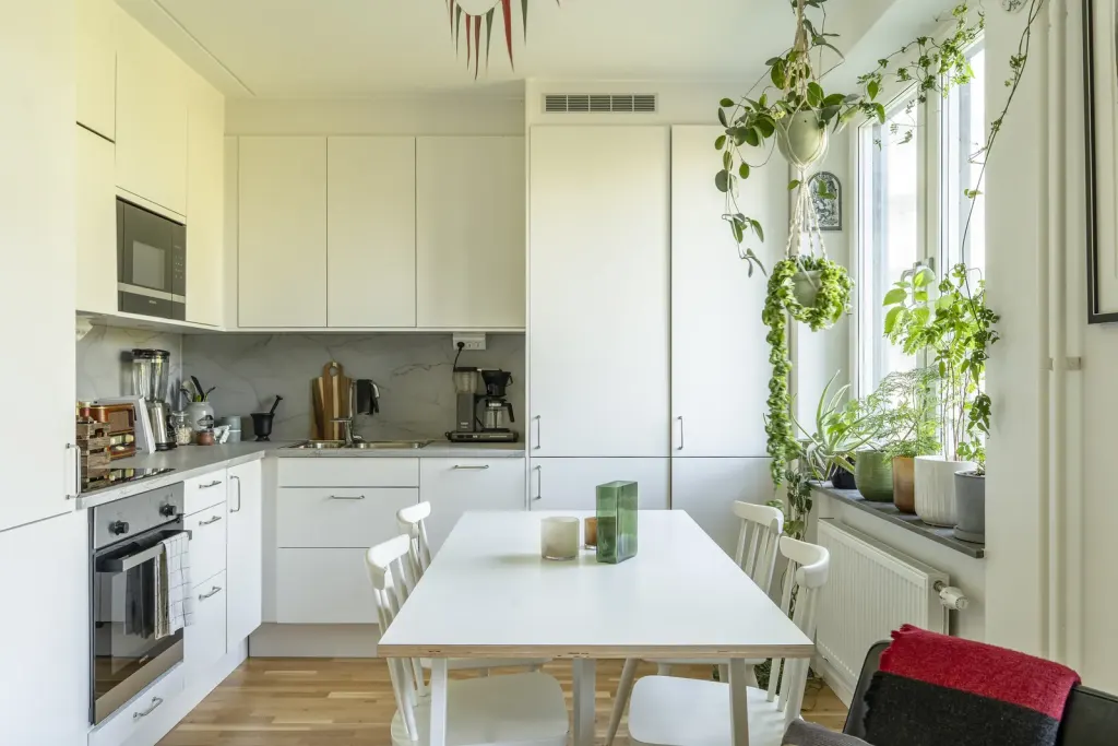 Bostadsrätt med 1,5 rum på Ålgrytevägen 120 i Stockholm, bild 2 av 4