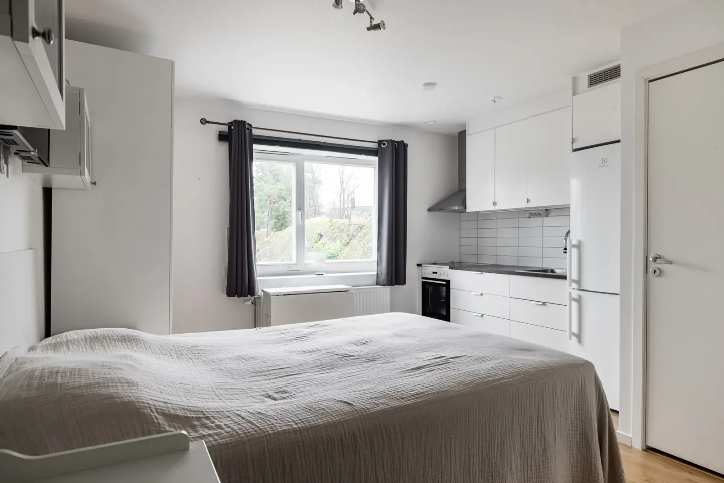 Bostadsrätt med 1 rum på Yrkesvägen 21B i Huddinge