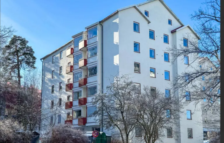 Hyresrätt med 1 rum på Backvägen 4 i Solna