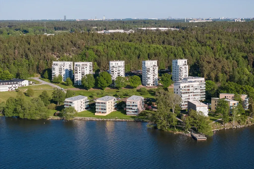 Bostadsrätt med 4 rum på Hanna Nilssons väg 3 i Järfälla, bild 2 av 4