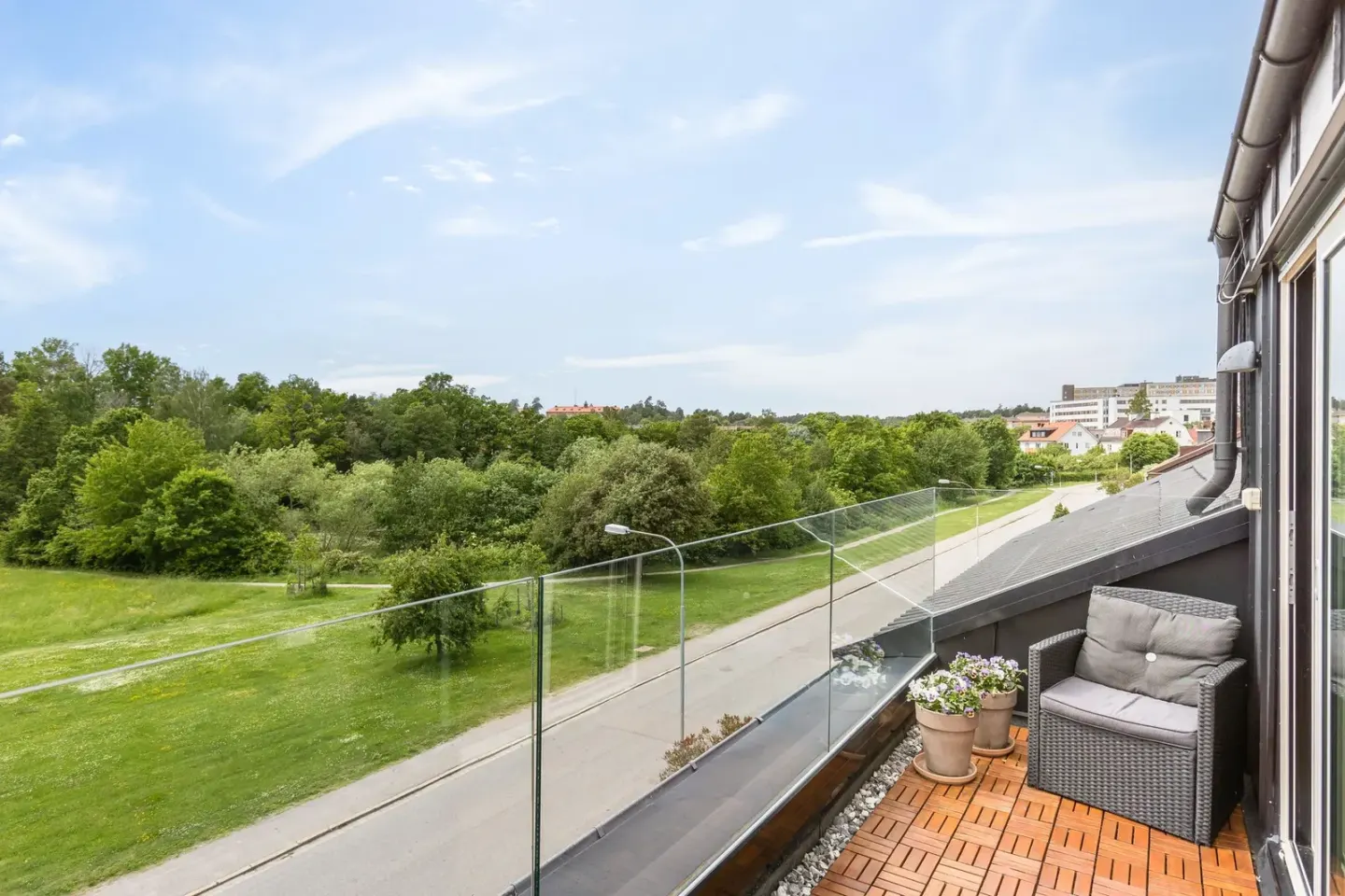 Bostadsrätt med 6 rum på Stigbergsgatan 31A i Linköping, bild 3 av 4