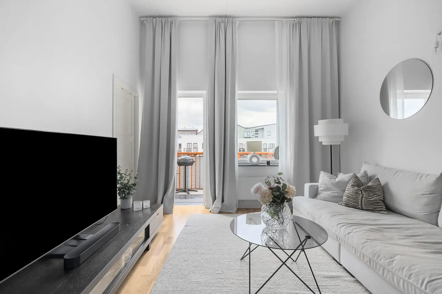 Bostadsrätt med 2 rum på Parkvägen 3 i Järfälla
