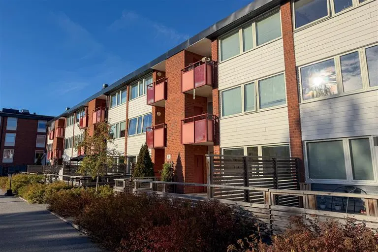 Hyresrätt med 2 rum på Varbergagatan 5 i Örebro, bild 4 av 5