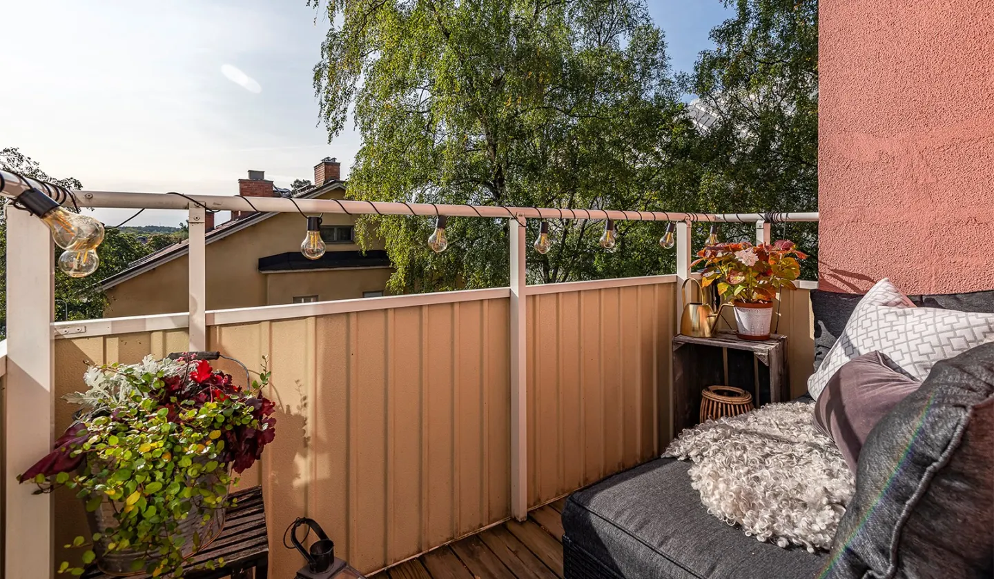 Bostadsrätt med 2 rum på Pastellvägen 18 i Stockholm, bild 2 av 5