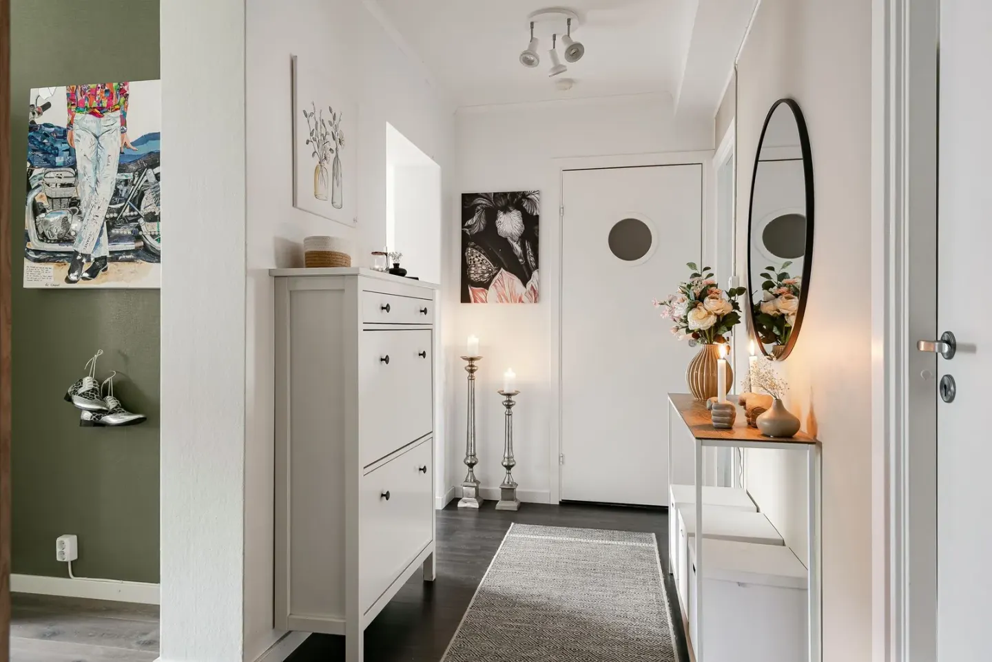 Bostadsrätt med 3 rum på Burensköldsvägen 32A i Mjölby, bild 2 av 4