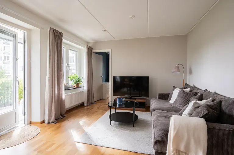Bostadsrätt med 2 rum på Vikingavägen 20 i Huddinge, bild 3 av 4