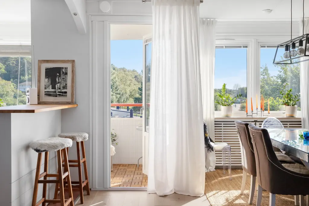 Bostadsrätt med 4 rum på Askåkersplan 36 i Göteborg, bild 4 av 4