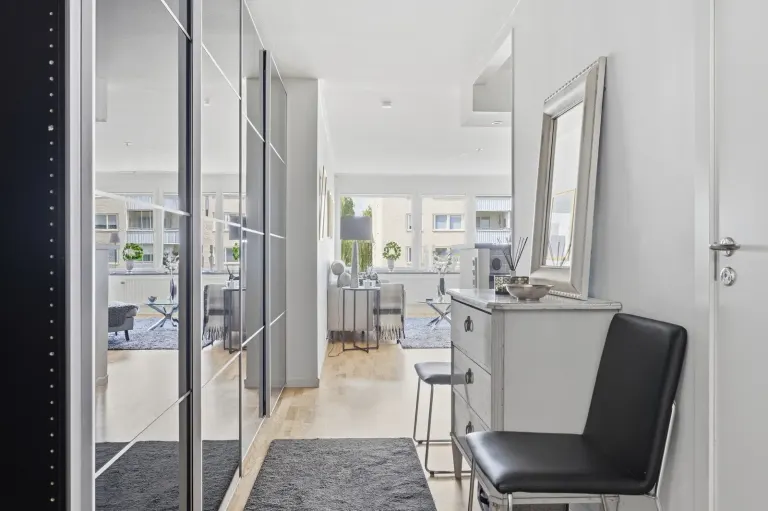 Bostadsrätt med 2 rum på Holmvägen 3 i Upplands Väsby, bild 3 av 4