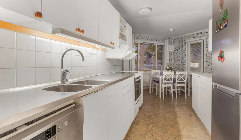 Bostadsrätt med 2 rum på Albyvägen 15 i Botkyrka, bild 3 av 5