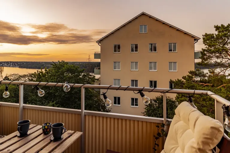 Bostadsrätt med 1,5 rum på Klubbacken 32 i Stockholm