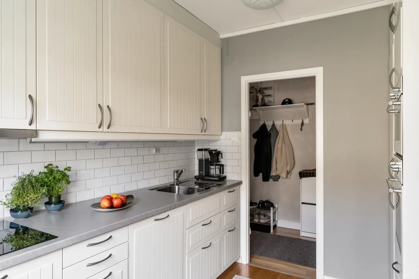 Bostadsrätt med 2 rum på Hemgårdsvägen 14A i Nyköping, bild 3 av 4