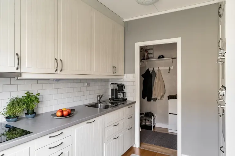 Bostadsrätt med 2 rum på Hemgårdsvägen 14A i Nyköping, bild 3 av 4