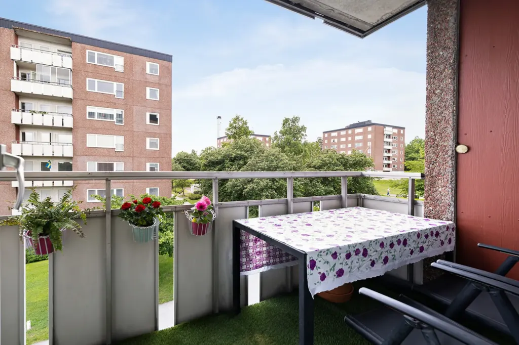Bostadsrätt med 2 rum på Stråvägen 3 i Järfälla, bild 2 av 4