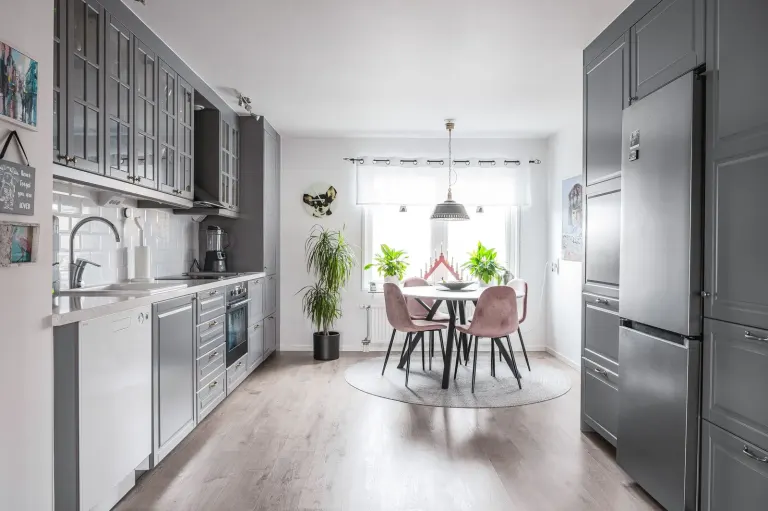 Bostadsrätt med 4 rum på Barkvägen 67 A Skövde i Skövde, bild 2 av 4