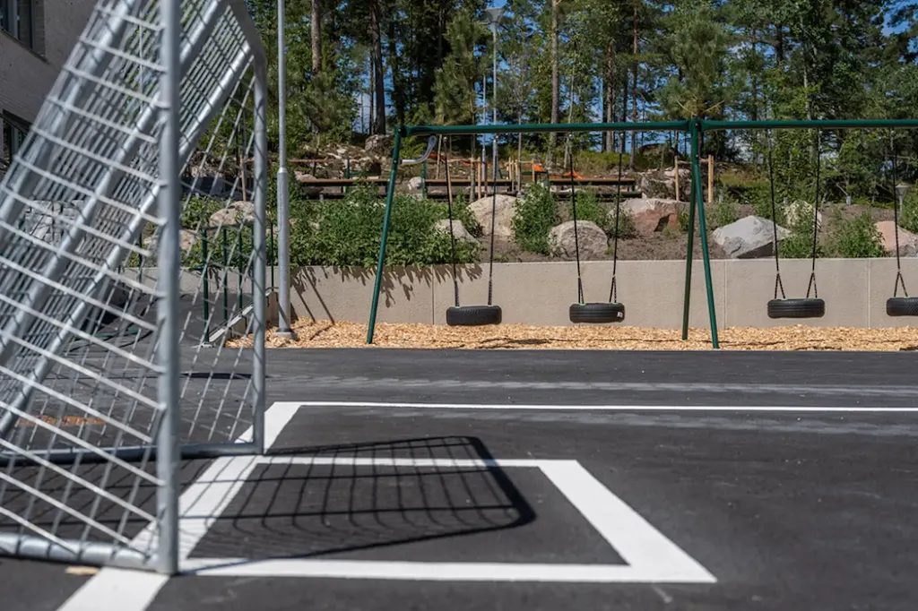 Hyresrätt med 4 rum på Slalomvägen 14 i Sollentuna, bild 3 av 5