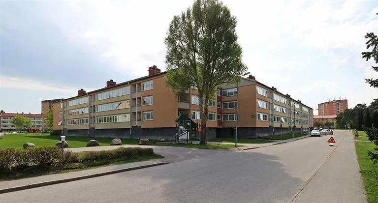 Hyresrätt med 3 rum på Dybecksgatan 4 B i Köping