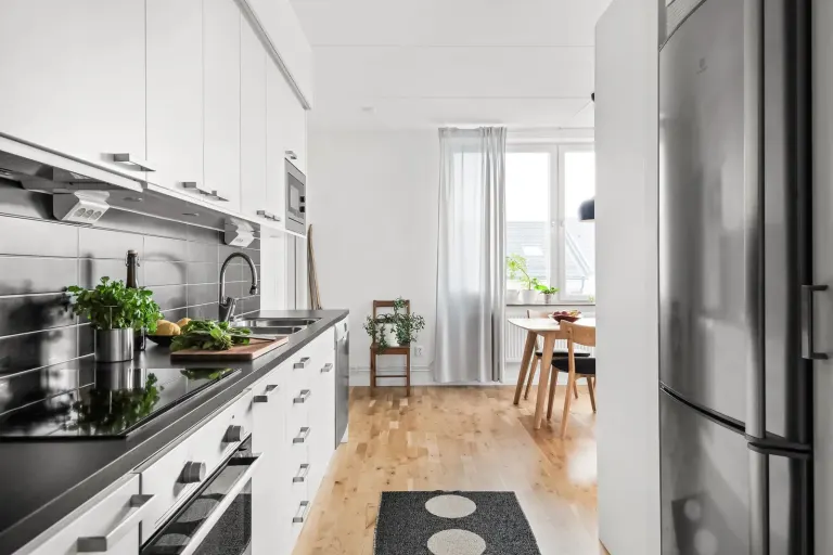 Bostadsrätt med 3 rum på Härnösandsgatan 2 i Stockholm, bild 3 av 4