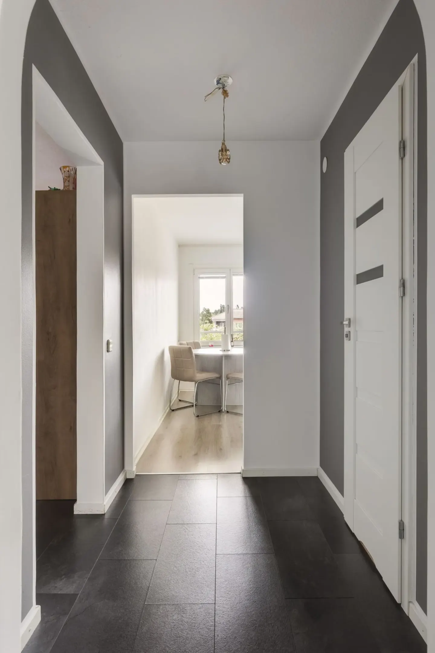 Bostadsrätt med 3 rum på Akaciastigen 12 i Mariestad, bild 3 av 4