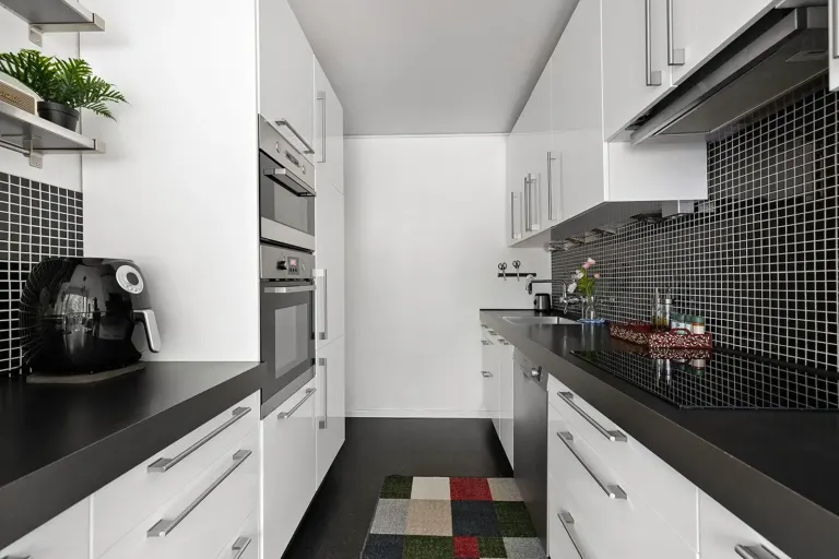 Bostadsrätt med 2 rum på Rondellen 5 i Järfälla, bild 2 av 4