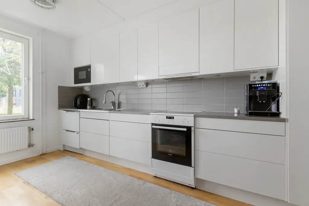 Bostadsrätt med 3 rum på Majorsvägen 9B i Järfälla, bild 4 av 4