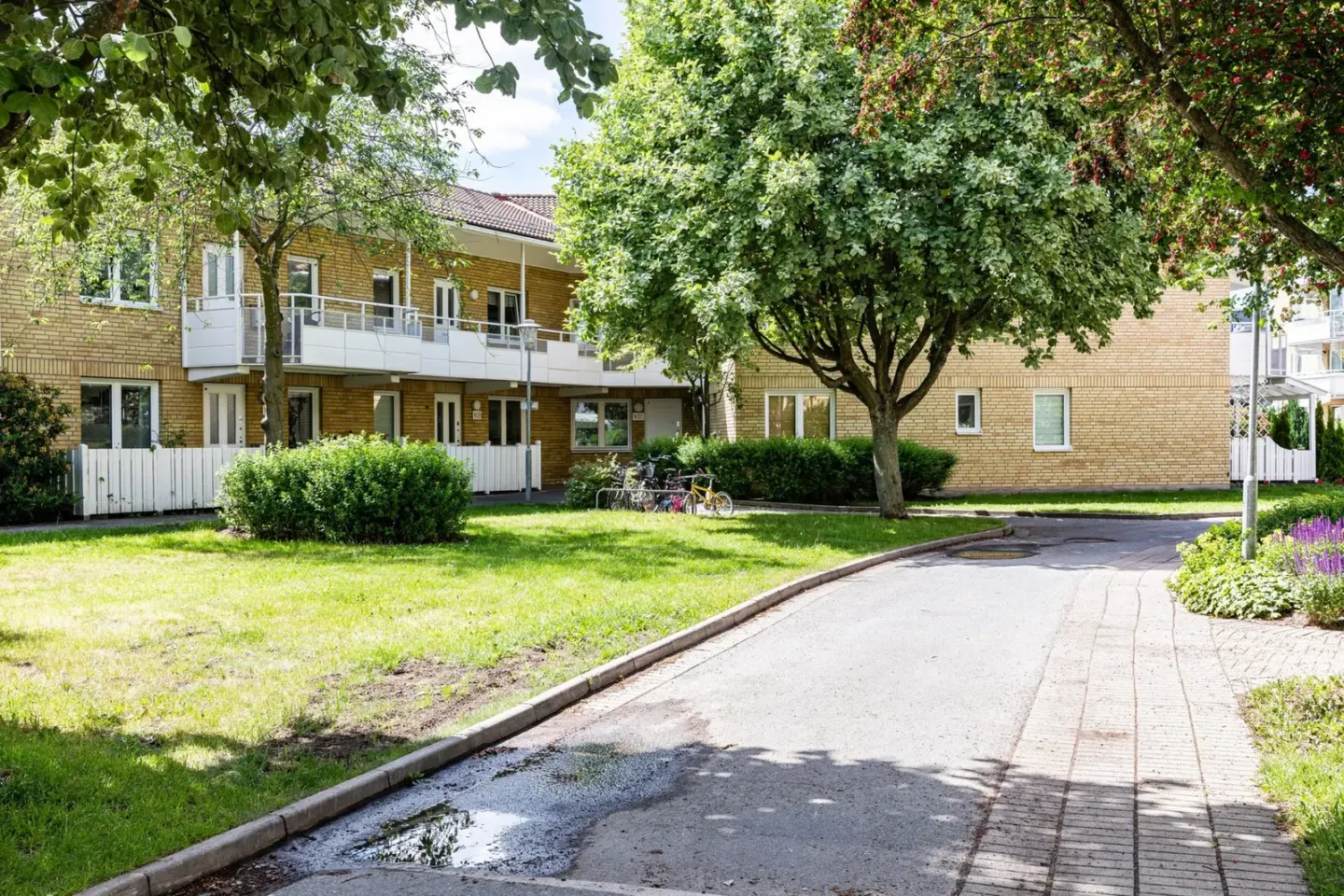 Bostadsrätt med 3 rum på Västertorpsvägen 148 i Stockholm, bild 2 av 4