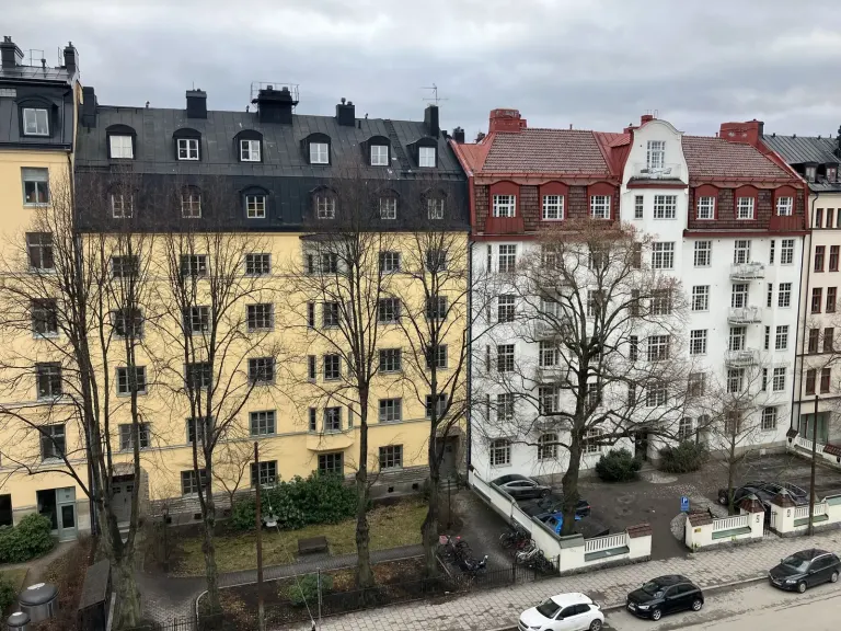 Bostadsrätt med 2 rum på Karlbergsvägen 70B i Stockholm, bild 2 av 4
