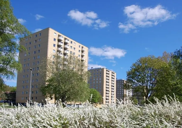 Hyresrätt med 2 rum på Okstigen 6 i Södertälje, bild 4 av 5