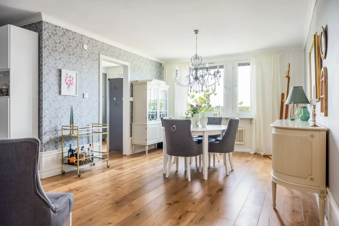 Bostadsrätt med 4 rum på Södra Storängsvägen 54B i Finspång, bild 2 av 4