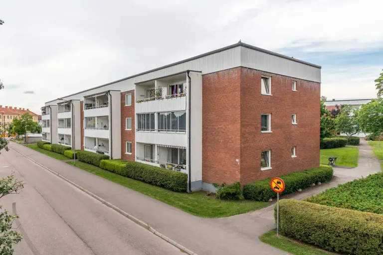 Bostadsrätt med 3 rum på Karlskogavägen/Irisdal i Kristinehamn, bild 2 av 4