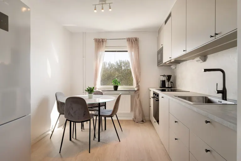 Bostadsrätt med 1 rum på Timotejvägen 6 i Botkyrka