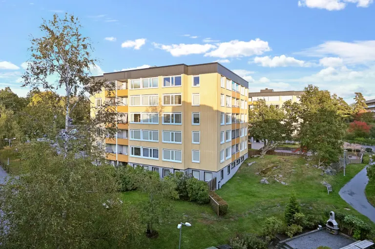 Bostadsrätt med 2 rum på Loftvägen 12 i Huddinge
