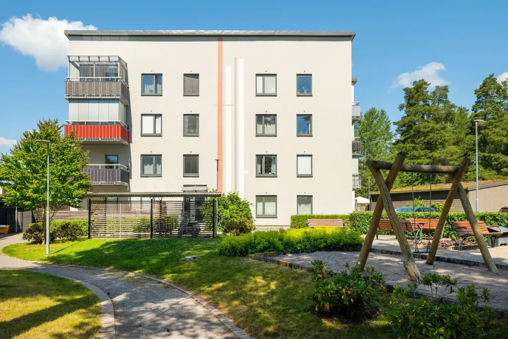 Bostadsrätt med 2 rum på Flygarvägen 4 i Botkyrka, bild 2 av 3