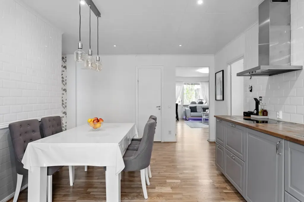 Bostadsrätt med 4 rum på Gräddgatan 6 i Göteborg, bild 4 av 4