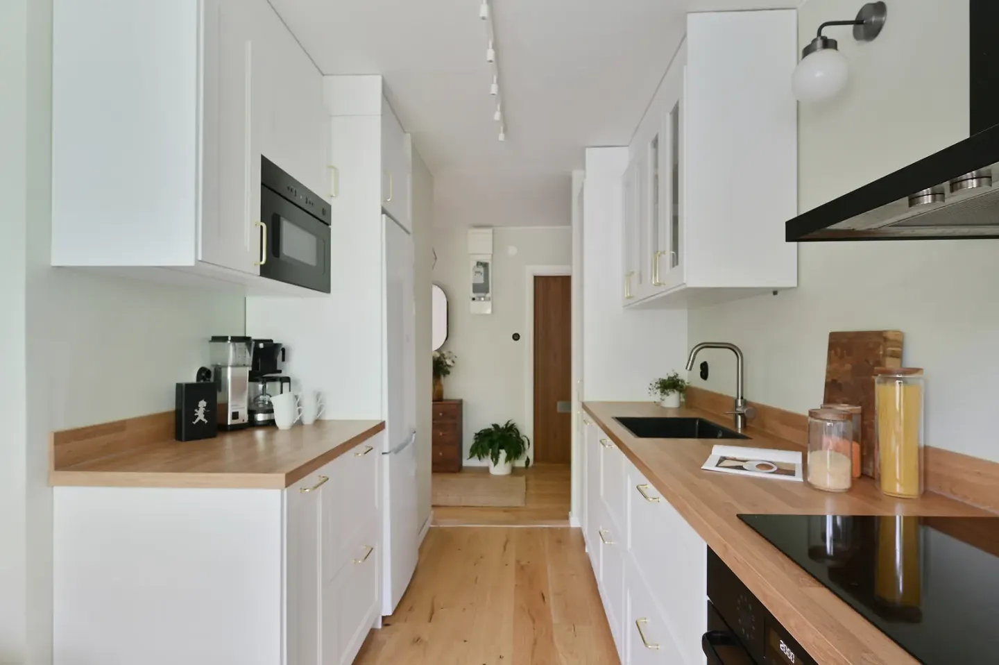 Bostadsrätt med 2 rum på Smörbrödsvägen 23 i Stockholm, bild 4 av 4